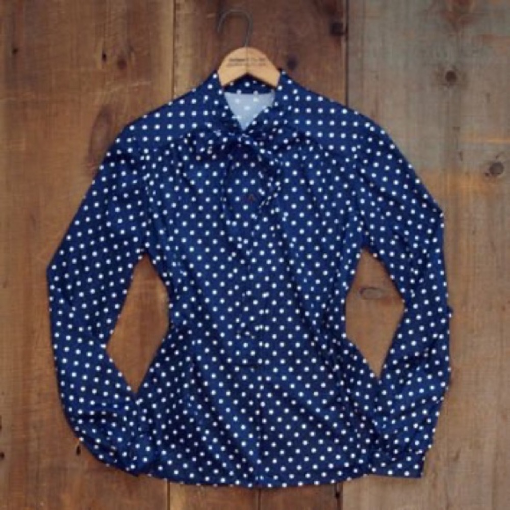 Cute polka dot button up 3/4 sleeve blouse